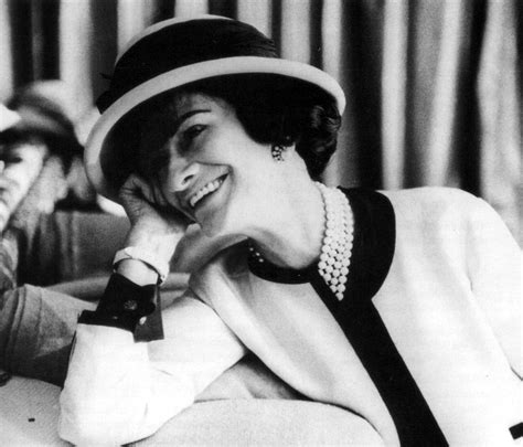 chanel cosmesi storia|Gabrielle Chanel, fondatrice di CHANEL .